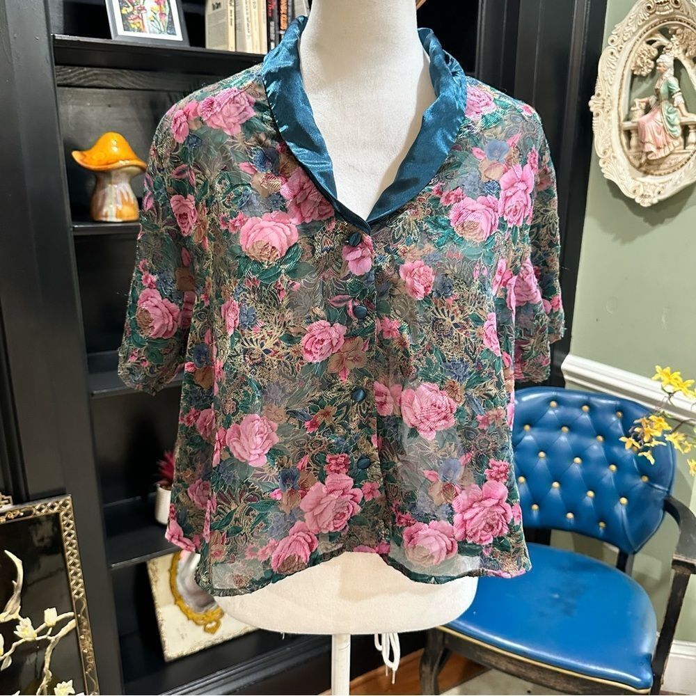 Victoria's Secret Gold Label Green Sheer Rose Top Size Small